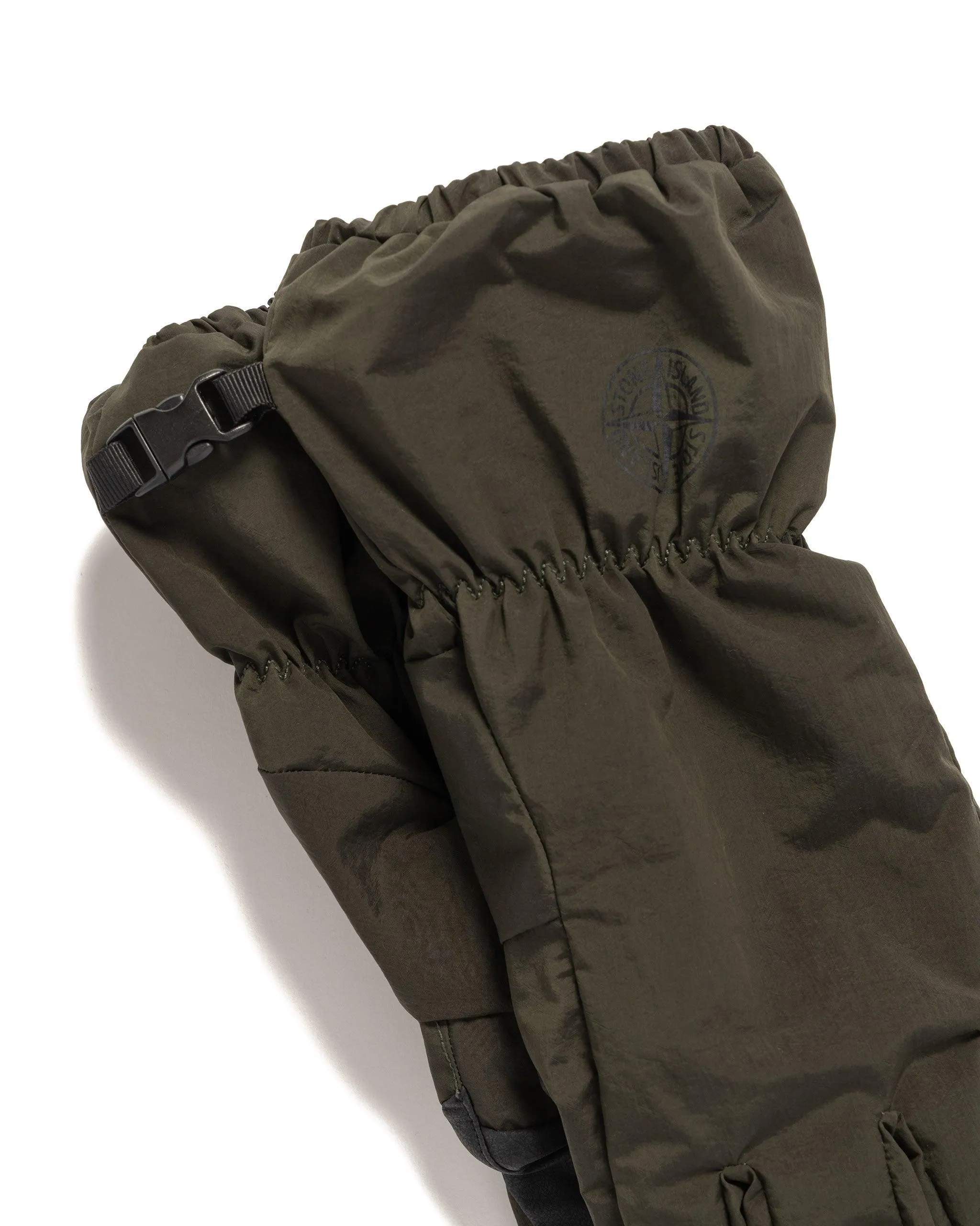 Nylon Metal Gloves In Econyl Regenerated Nylon Olive