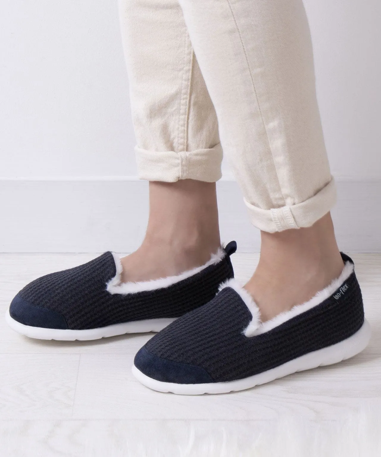 Totes Isotoner Ladies Iso-Flex Waffle Slipper