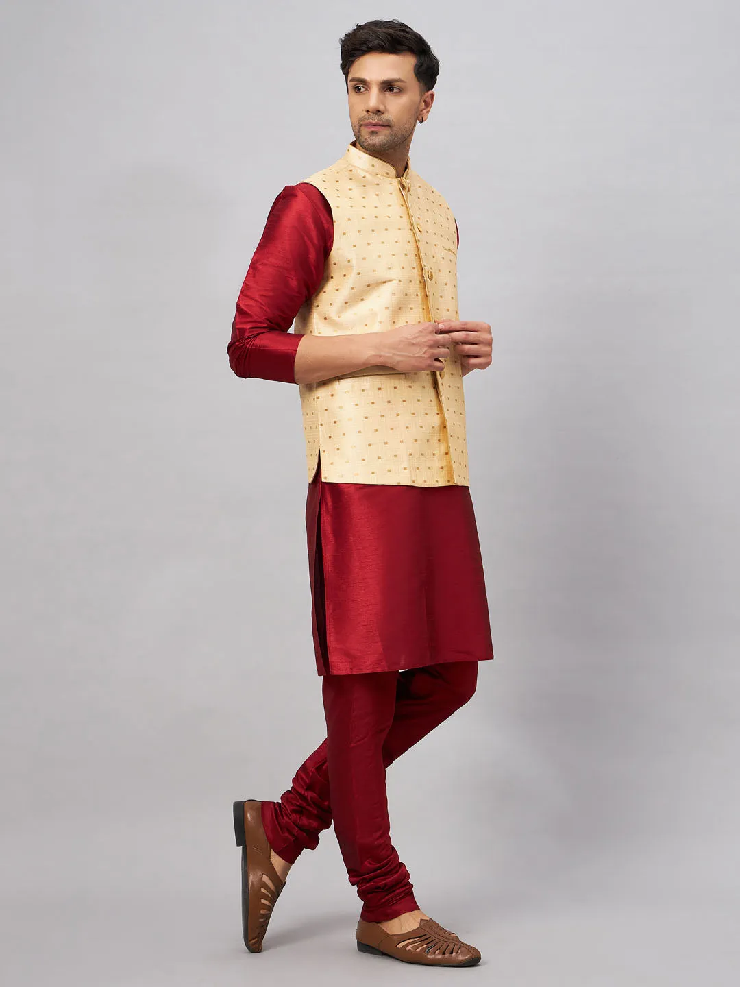 VM By VASTRAMAY Men's Gold Zari Weaved Jacket With Kurta Pyjama Set